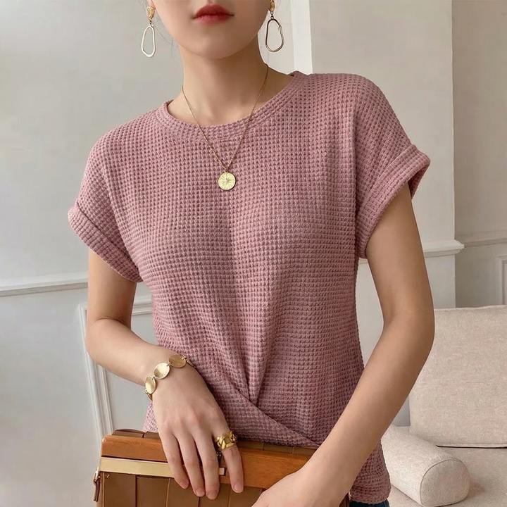 Vivienne | Women's Textured Tee for Everyday Comfort