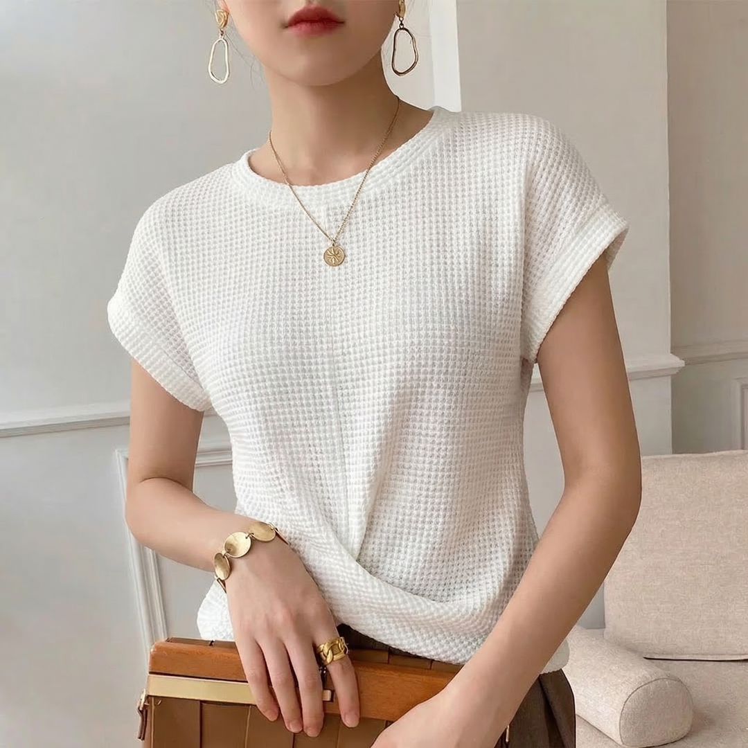 Vivienne | Women's Textured Tee for Everyday Comfort