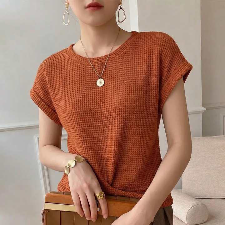 Vivienne | Women's Textured Tee for Everyday Comfort