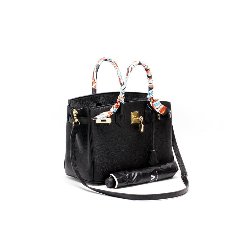 Amelia | Women’s Handbag with a Structured Top Handle Design