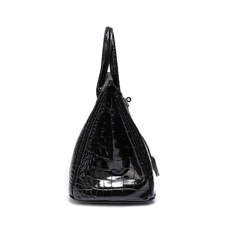 Amelia | Women’s Handbag with a Structured Top Handle Design