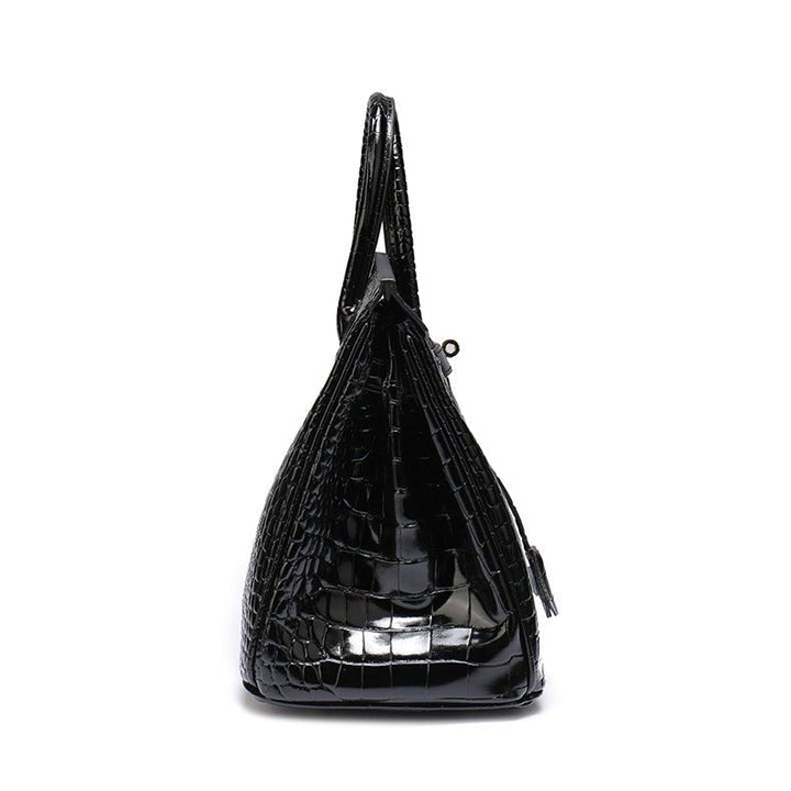 Amelia | Women’s Handbag with a Structured Top Handle Design